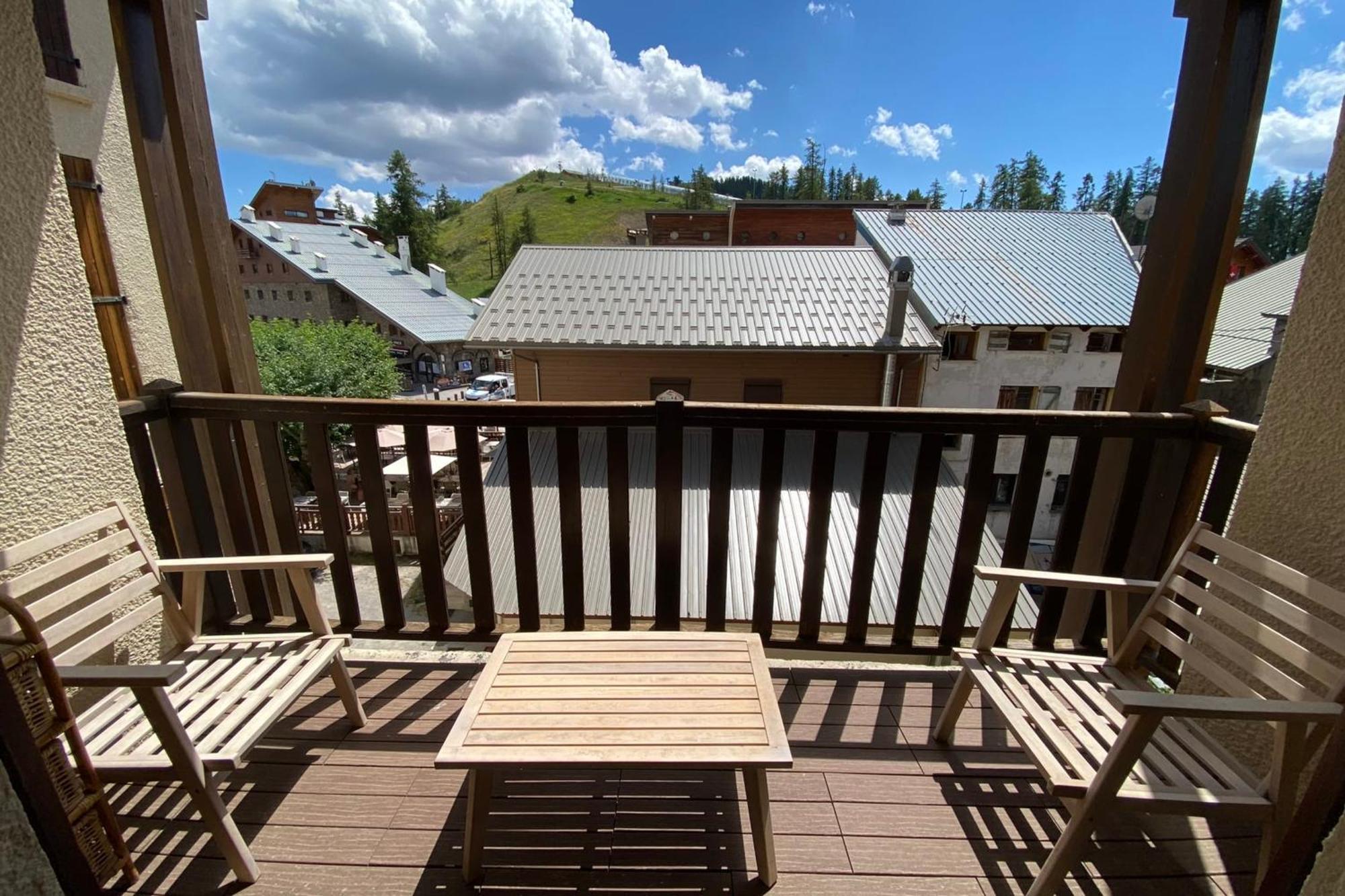 06cc In The Heart Of The Apartment Valberg